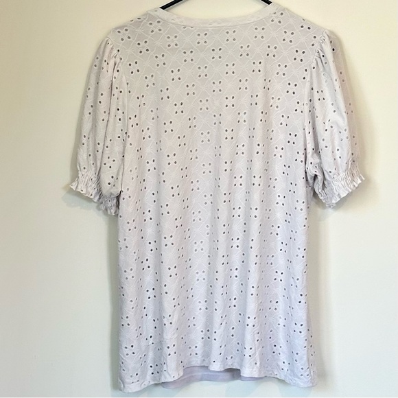 Torrid White Lilac Eyelet Blouse - Size: 1 - Picture 6 of 7